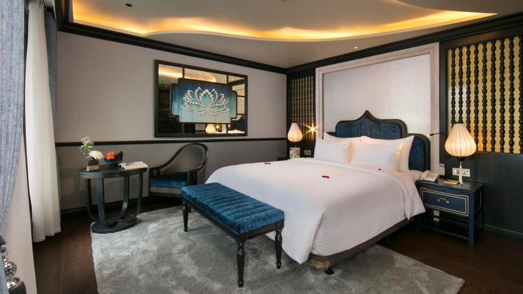 Hotel Lotus Boutique Cruise Hạ Long Exterior foto